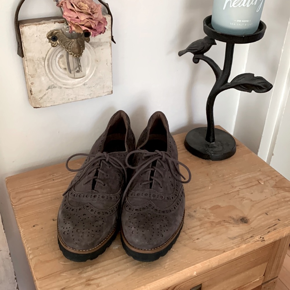Cute Suede Oxfords for fall!